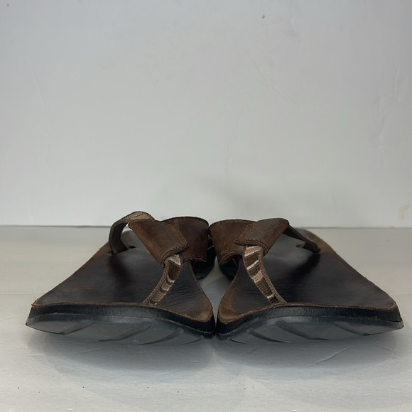 Chaco Sandals Flip Flops - Picture 2 of 6